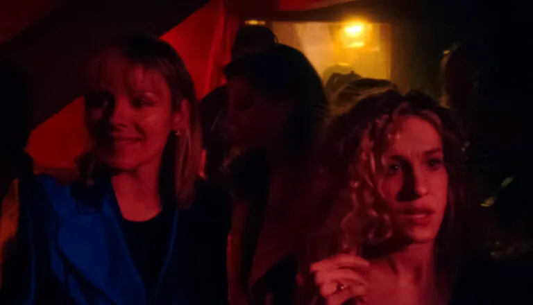 Момент из 4 серии 1 сезона