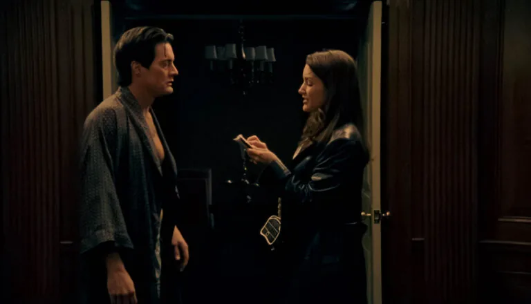 Картинка к «4 сезон 1 серия»