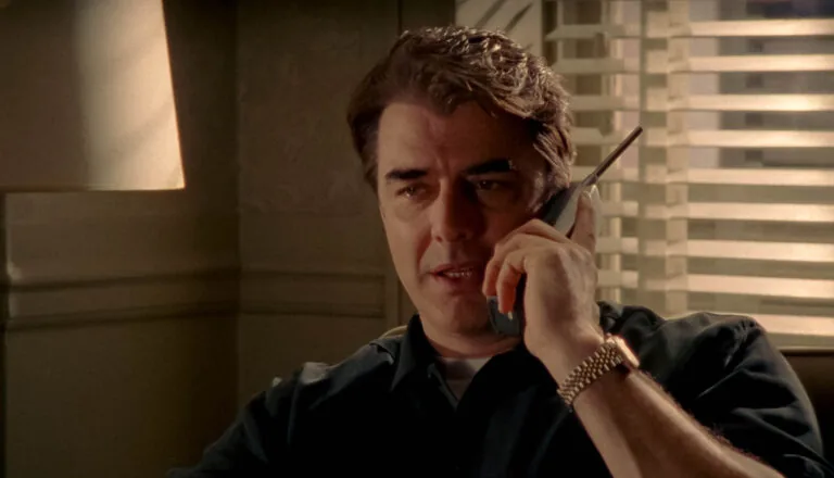 Момент из 10 серии 4 сезона